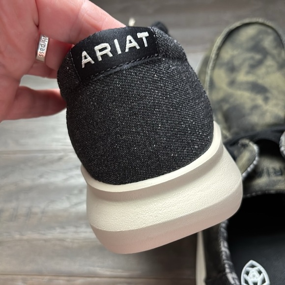 Ariat Hilo Moss Green,FLX Foam sole,elastic lace,textile upper,mesh lined - Picture 6 of 9